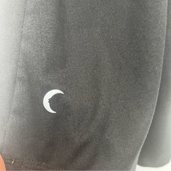 ZYIA Black Effortless Tank- Size M - Picture 5 of 9